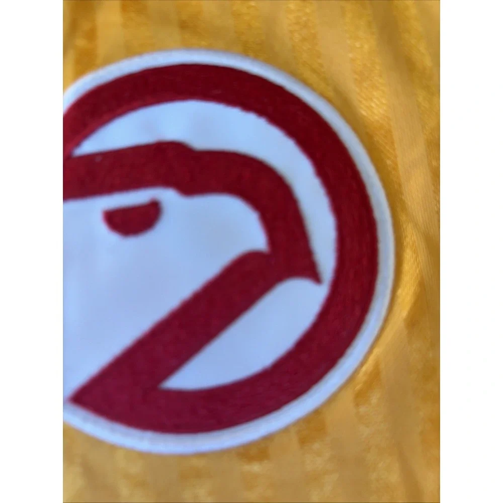 Men's Mitchell & Ness Yellow/Red Atlanta Hawks Long Sleeve Hardwood‎ Medium